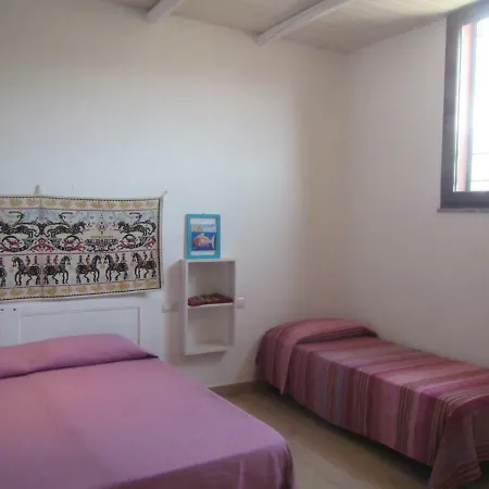 Su Tostainu Bed & Breakfast
